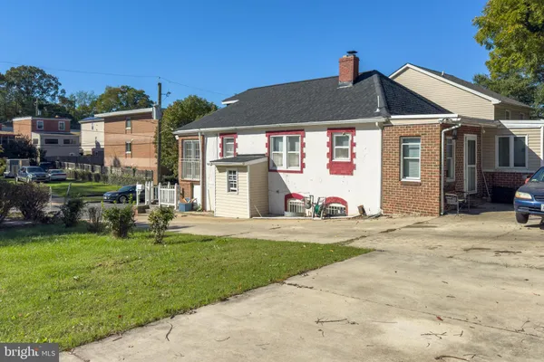 $300,000 | 5432 Call Place Southeast, Washington, DC 20019