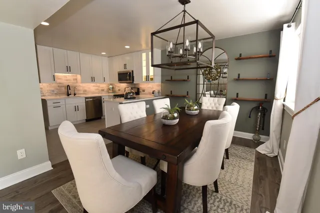 $2,900 | 1666 Parkcrest Circle, Unit 100, Reston, VA 20190