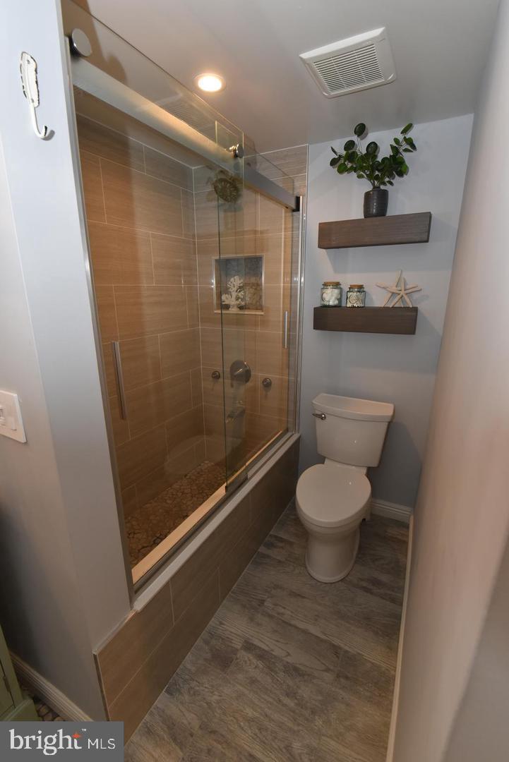 1666 Parkcrest Circle, Unit 100 Reston, VA 20190 - Photo 18 of 19