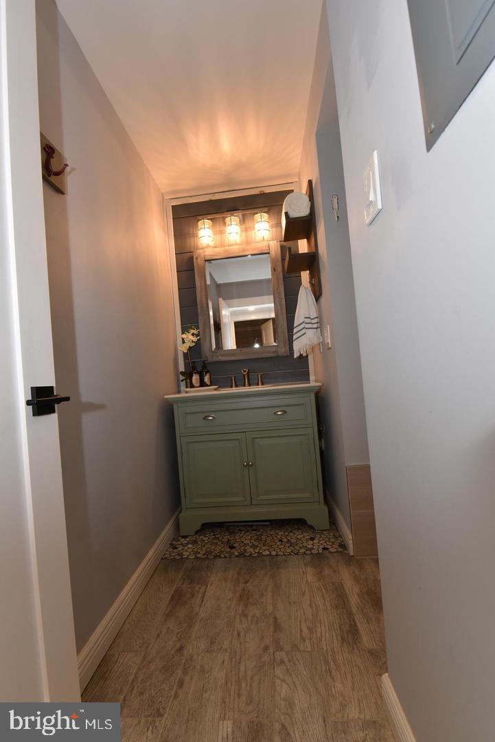 1666 Parkcrest Circle, Unit 100 Reston, VA 20190 - Photo 10 of 19