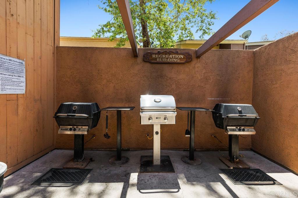 5918 Rancho Mission Road, Unit 62 San Diego, CA 92108 - Photo 32 of 37 a utility room with dryer and washer