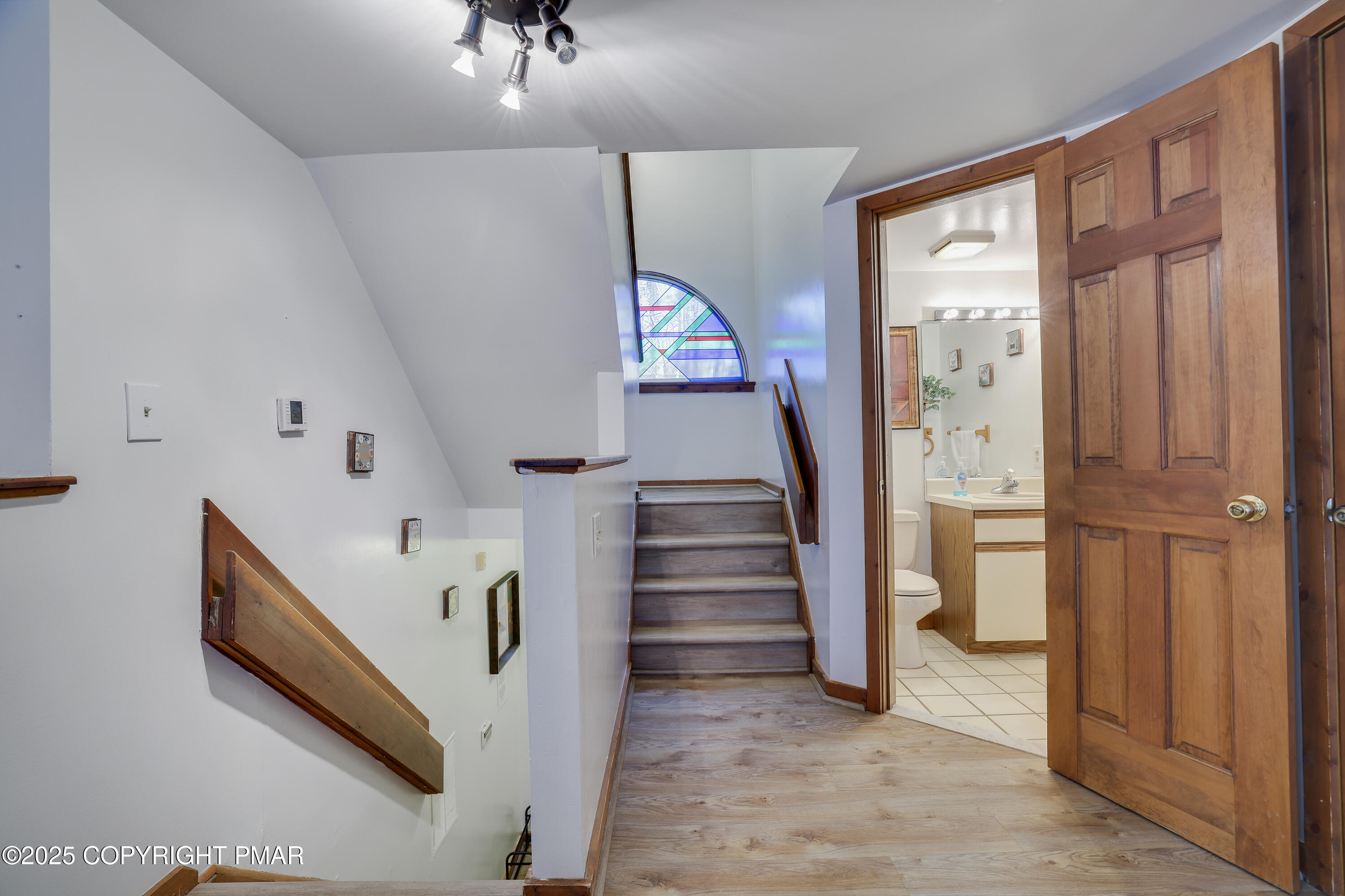 3336 Windemere Drive Bushkill, PA 18324 - Photo 21 of 67 23- Hallway