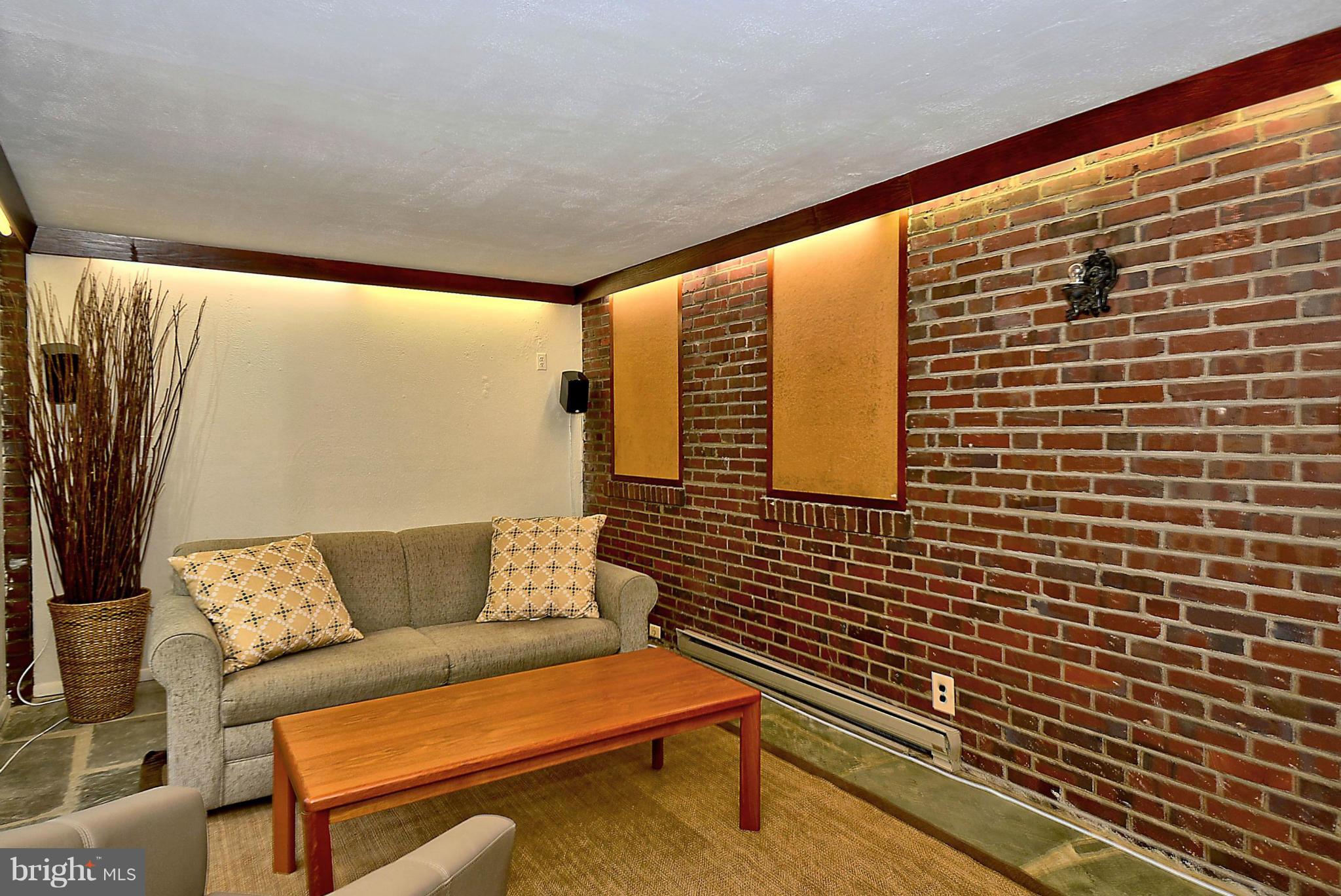 112 Sunnyside Road Silver Spring, MD 20910 - Photo 13 of 30 Family Room