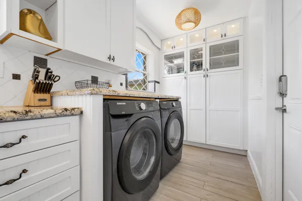 a view of a storage & utility room