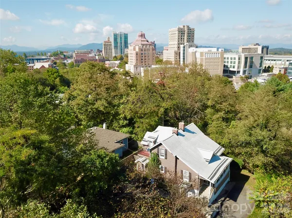 $650,000 | 23 Tuskeegee Street, Asheville, NC 28801