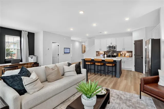 $418,104 | 3116 Marbella Circle, Unit 8, Kennesaw, GA 30152