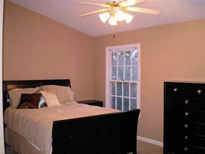 1625 Nicholasville Road, Unit 103 Lexington, KY 40503 - Photo 17 of 25 Spacious master bedroom features vaulted