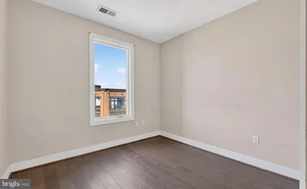 $2,500 | 1500 Pennsylvania Ave. Southeast, Washington, DC 20003