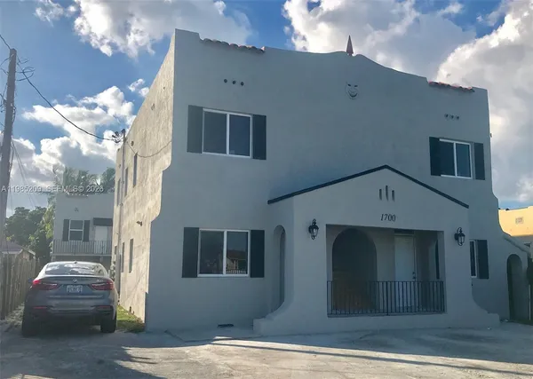 $1,200 | 1700 Northwest 22nd Court, Unit 6, Miami, FL 33125