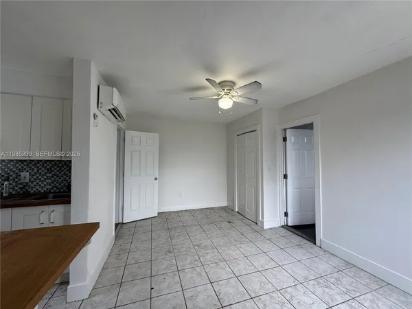 $1,200 | 1700 Northwest 22nd Court, Unit 6, Miami, FL 33125