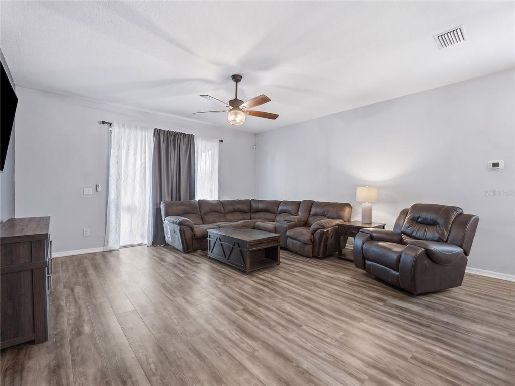 16357 Treasure Point Drive Wimauma, FL 33598 - Photo 13 of 46