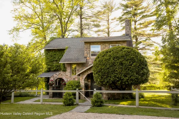 $4,250,000 | 21-23 Library Lane, Woodstock, NY 12498