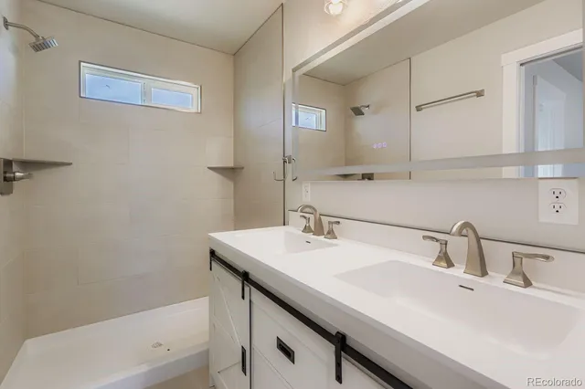 $2,800 | 832 21st Street Southwest, Loveland, CO 80537