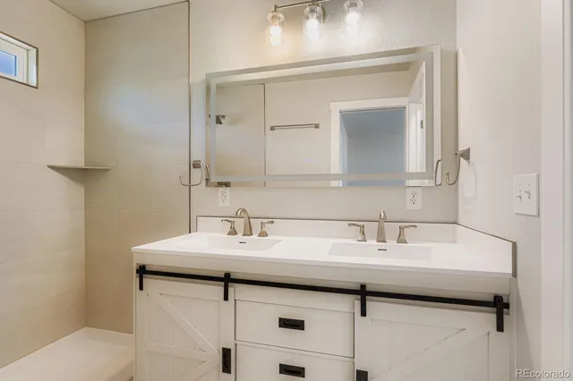 $2,800 | 832 21st Street Southwest, Loveland, CO 80537