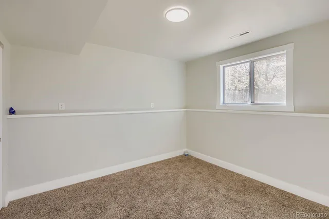 $2,800 | 832 21st Street Southwest, Loveland, CO 80537