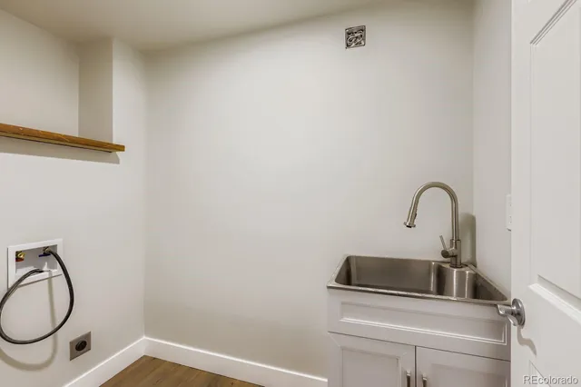 $2,800 | 832 21st Street Southwest, Loveland, CO 80537