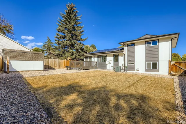 $2,800 | 832 21st Street Southwest, Loveland, CO 80537