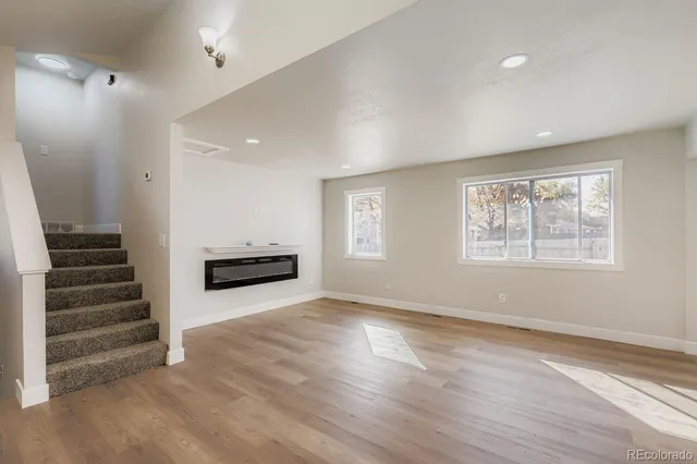 $2,800 | 832 21st Street Southwest, Loveland, CO 80537