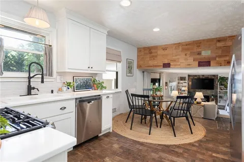 $490,000 | 2262 Stag Run, Suwanee, GA 30024
