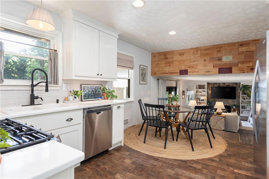 2262 Stag Run Suwanee, GA 30024 - Photo 8 of 29