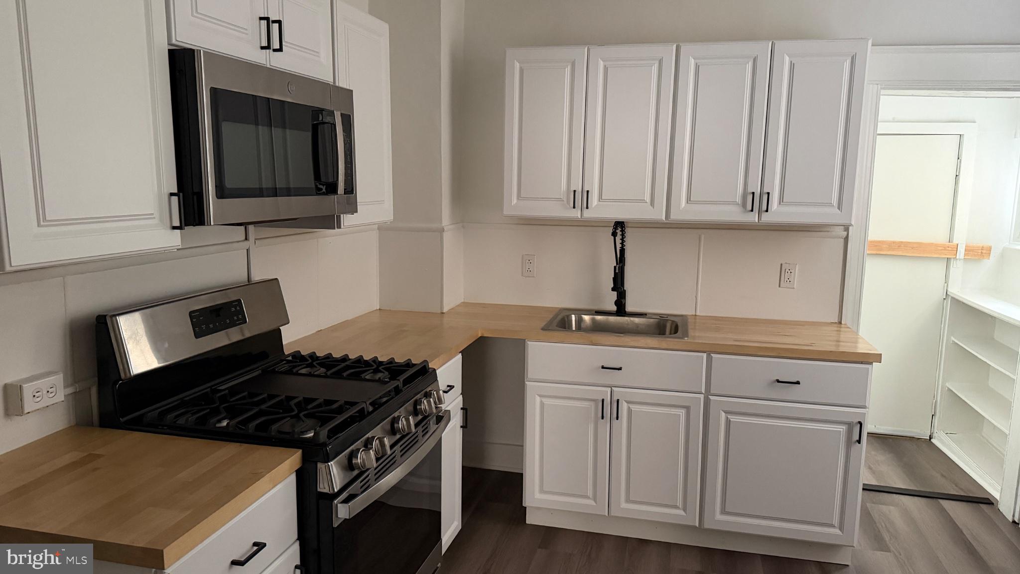 3230 D Street Philadelphia, PA 19134 - Photo 3 of 14 Gallery Image 3