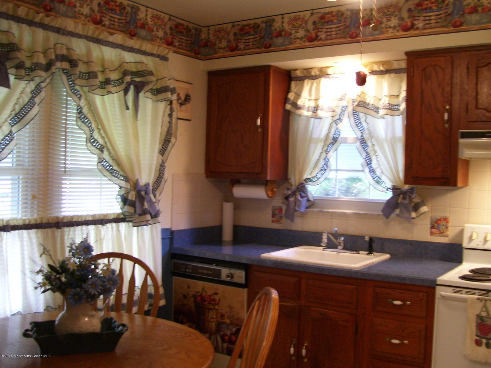 109 Sunset Road Whiting, NJ 08759 - Photo 8 of 34 100_1029