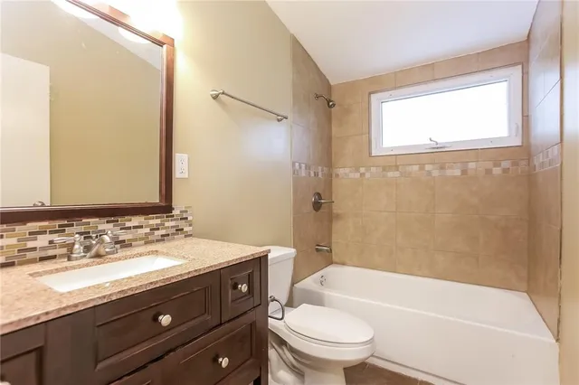 $1,910 | 5612 North Euclid Avenue, Kansas City, MO 64118