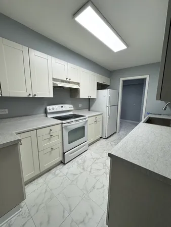 $1,800 | 1920 Cherry Lane, Unit 219, Northbrook, IL 60062