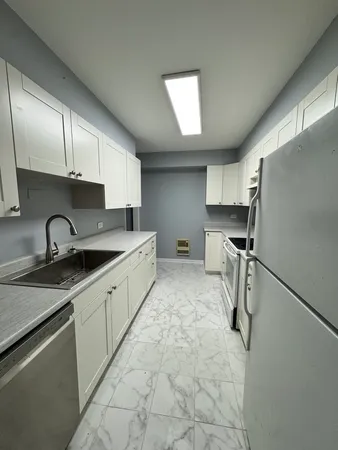 $1,800 | 1920 Cherry Lane, Unit 219, Northbrook, IL 60062