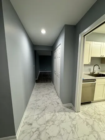 $1,800 | 1920 Cherry Lane, Unit 219, Northbrook, IL 60062