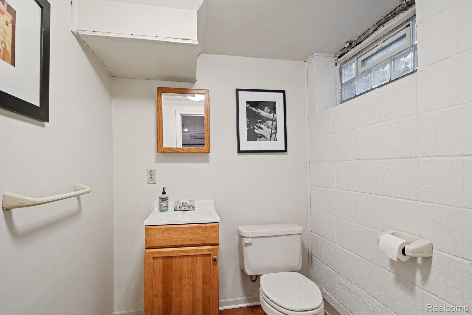 1548 North Renaud Road Grosse Pointe, MI 48236 - Photo 30 of 40 Gallery Image 30