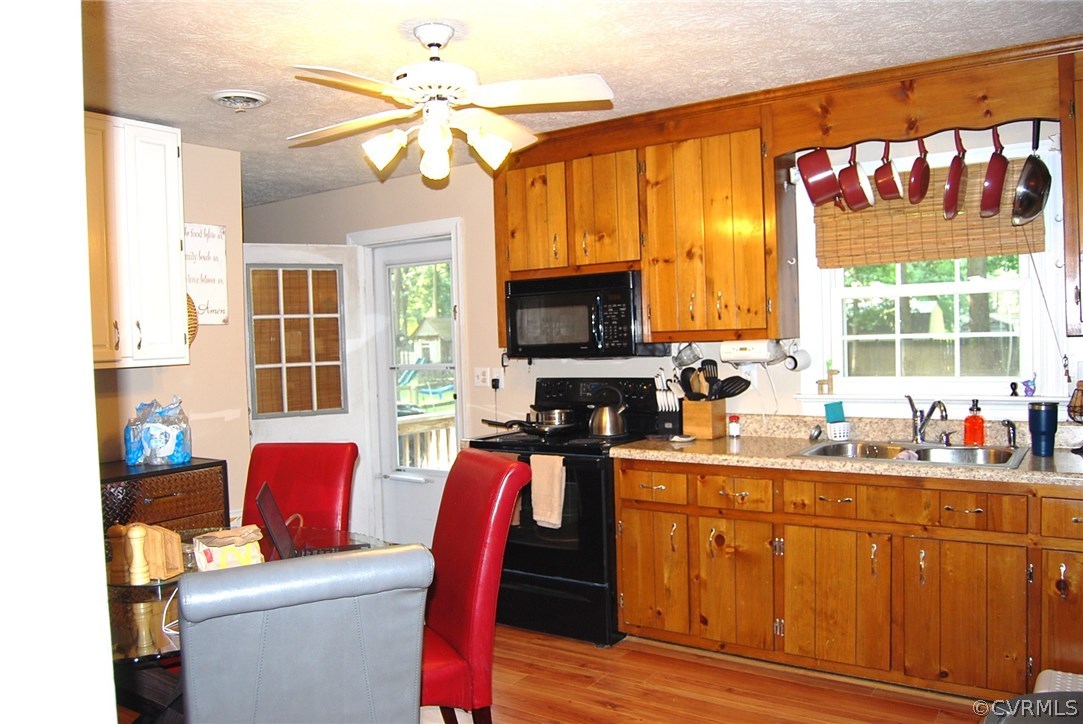 4807 Mill Reef Road Sandston, VA 23150 - Photo 4 of 21 Gallery Image 4