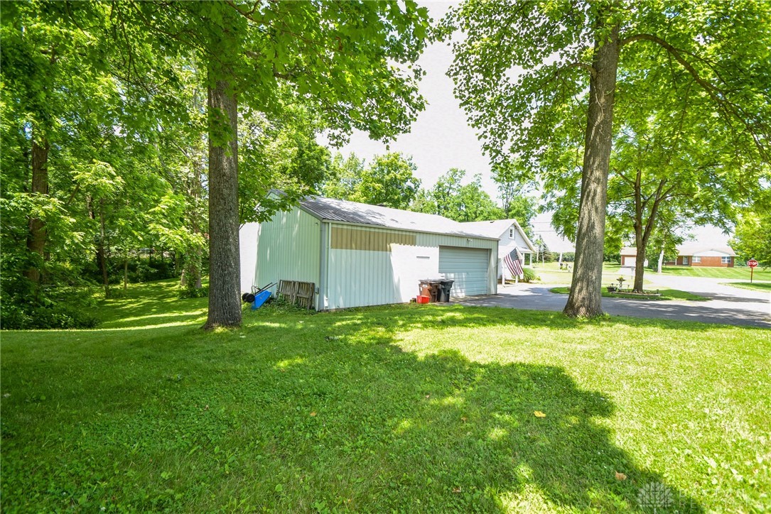 755 Shrine Road Springfield, OH 45504 - Photo 39 of 42