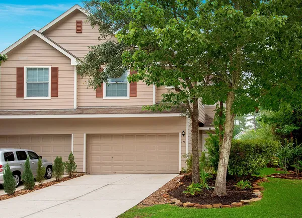 $2,000 | 247 West Stedhill Loop, The Woodlands, TX 77384
