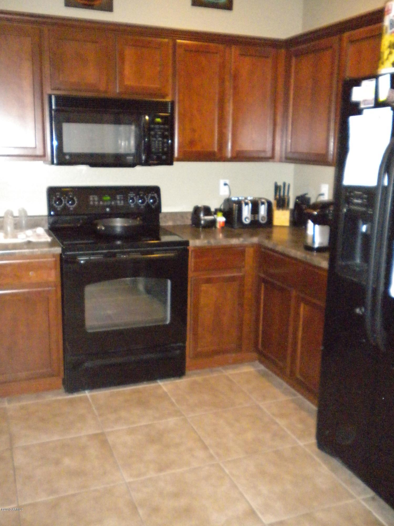 10016 West Chipman Road Tolleson, AZ 85353 - Photo 19 of 38 DSCN2956