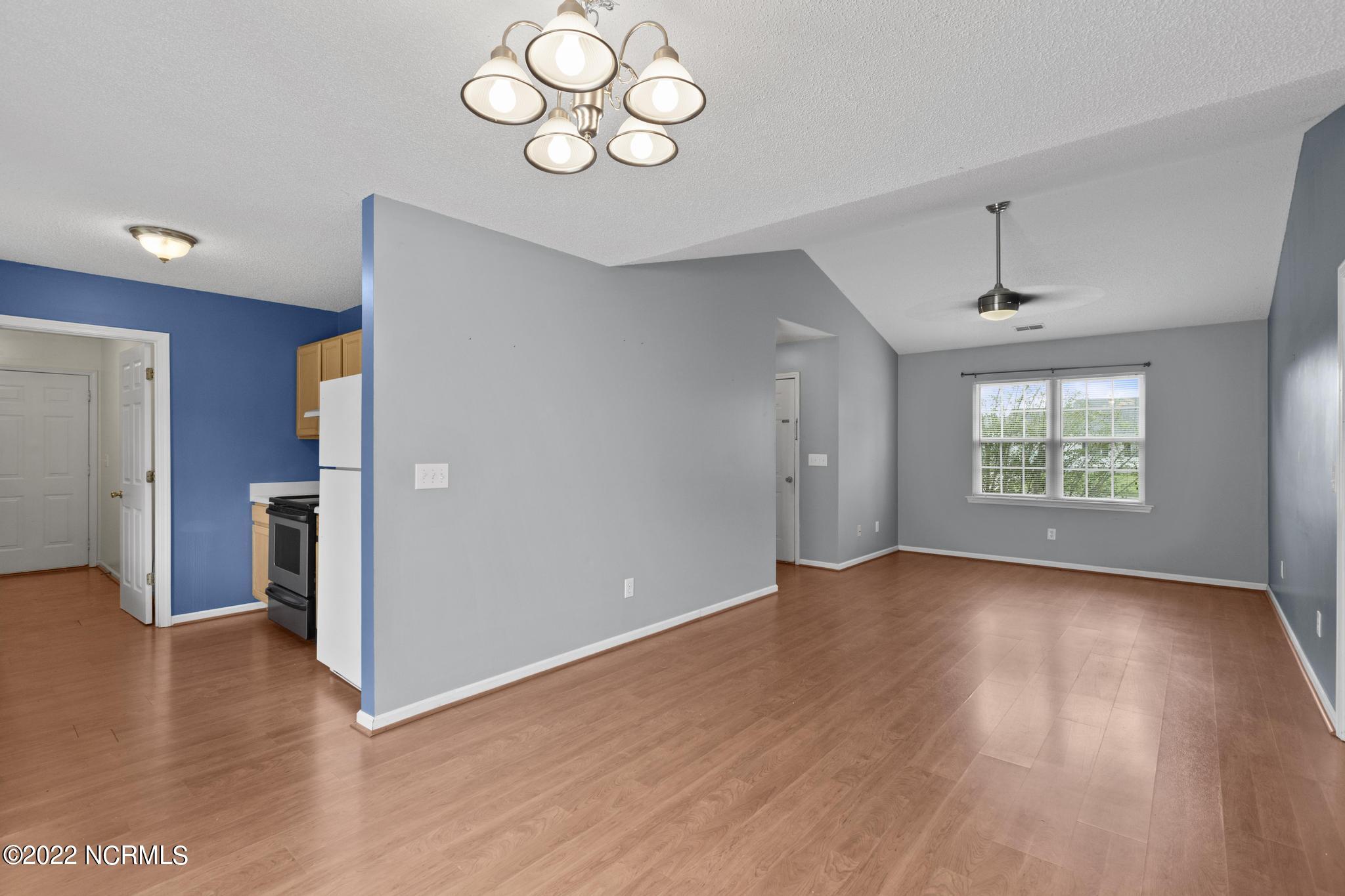 104 Annie Road Richlands, NC 28574 - Photo 9 of 25 104 Annie Road