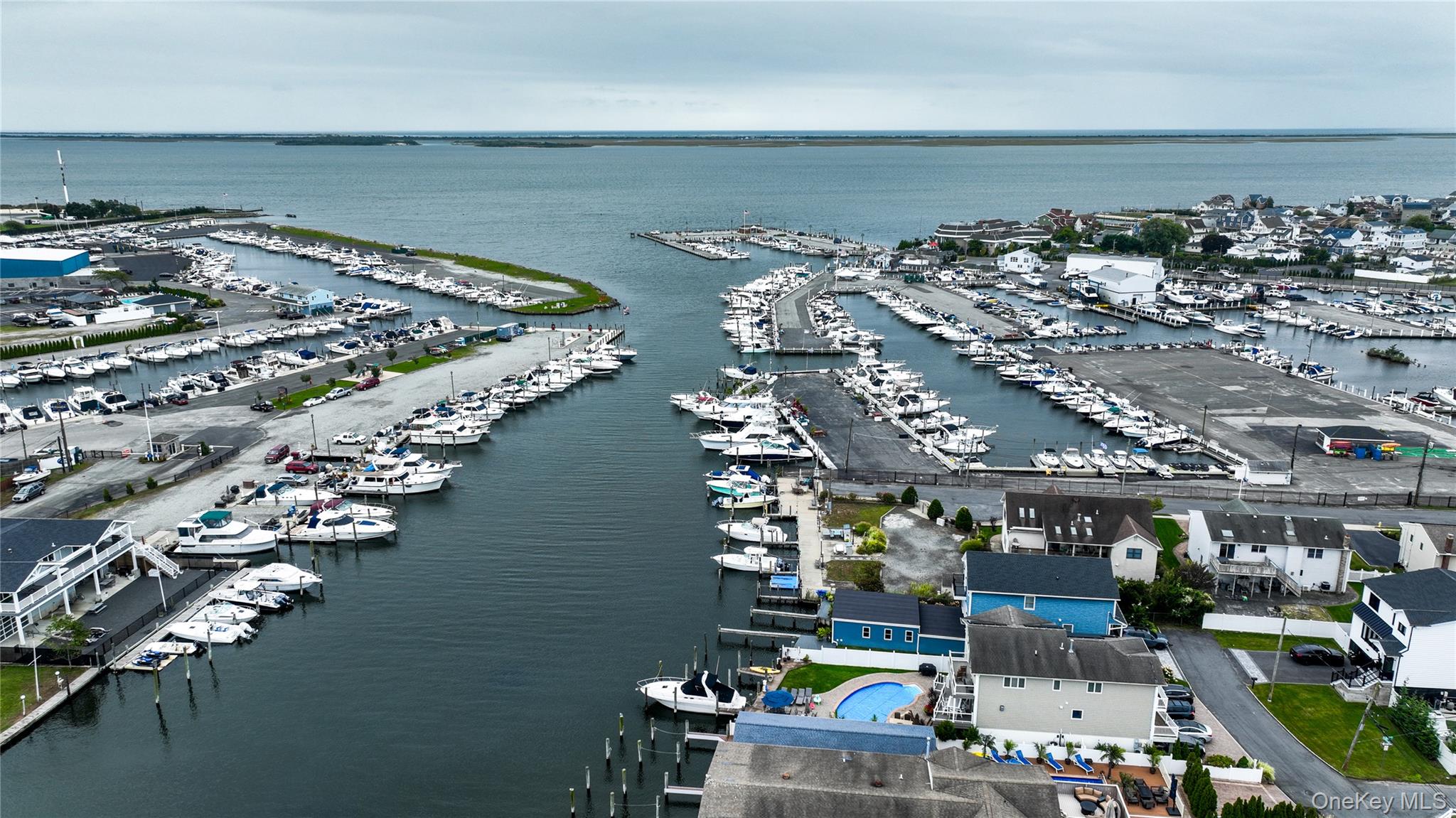 750 Shore Walk Lindenhurst, NY 11757 - Photo 20 of 21 a view of gym equipment and a table