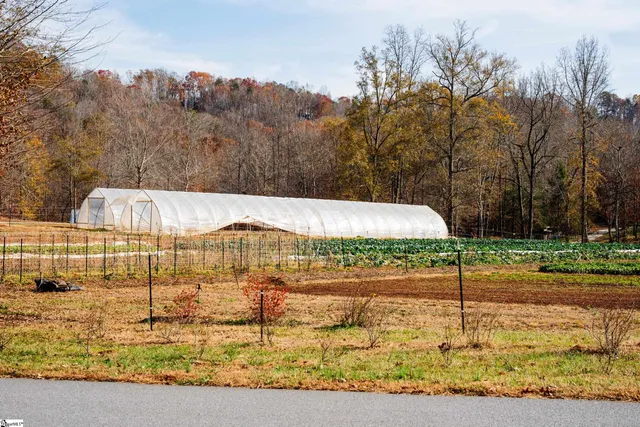 $299,999 | 635 Riverstead Drive, Marietta, SC 29661