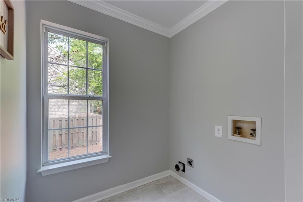 4025 Queens Grant Road Jamestown, NC 27282 - Photo 16 of 30