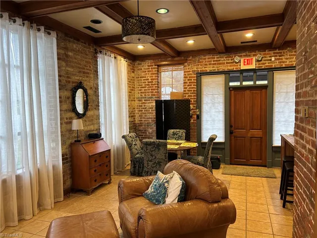 $1,400 | Undisclosed Address, Mount Airy, NC 27030