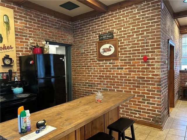 $1,400 | Undisclosed Address, Mount Airy, NC 27030