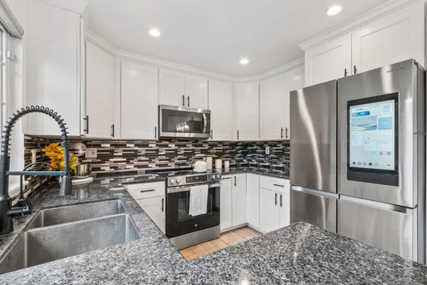 $1,198,000 | 2456 Kenoga Drive, San Jose, CA 95121