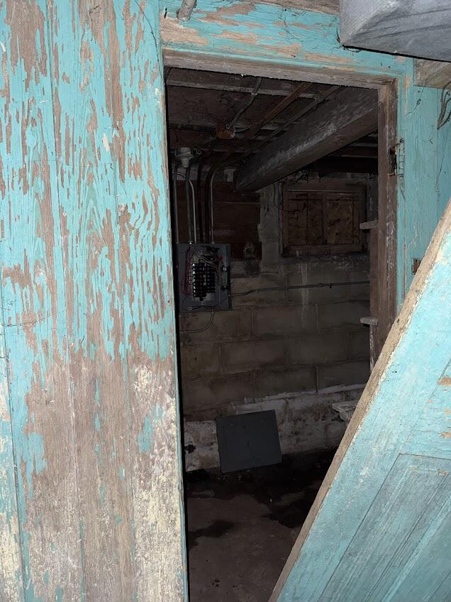 3528 North 15th Street Milwaukee, WI 53206 - Photo 16 of 21 IMG_1548