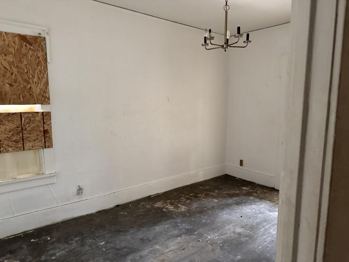 3528 North 15th Street Milwaukee, WI 53206 - Photo 8 of 21 IMG_1537