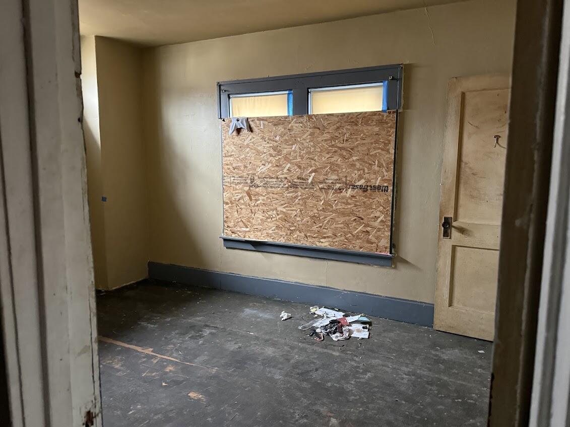 3528 North 15th Street Milwaukee, WI 53206 - Photo 10 of 21 IMG_1539