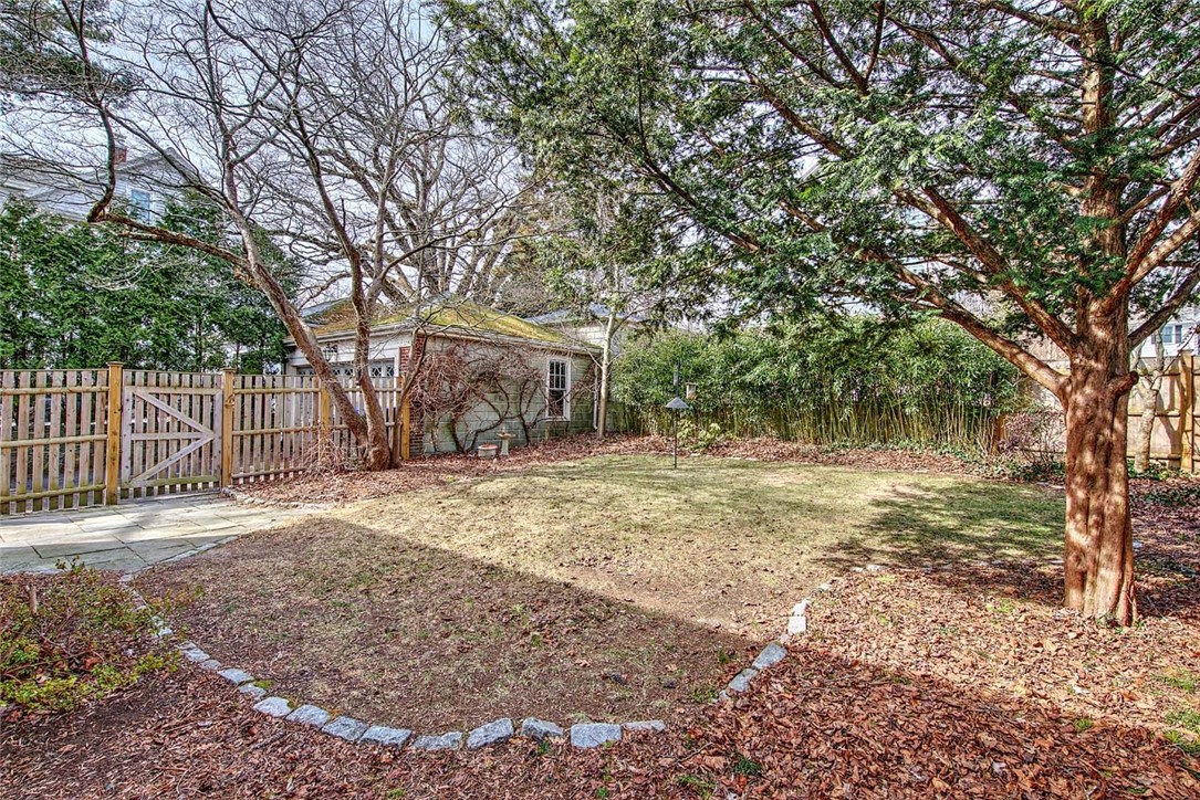 12 Holly Street Providence, RI 02906 - Photo 43 of 44