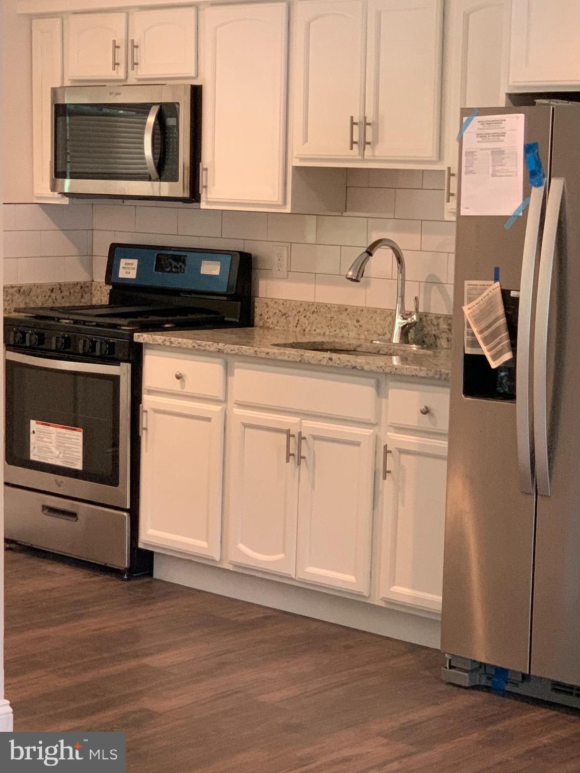 4536 Pen Lucy Road Baltimore, MD 21229 - Photo 6 of 14 Kitchen