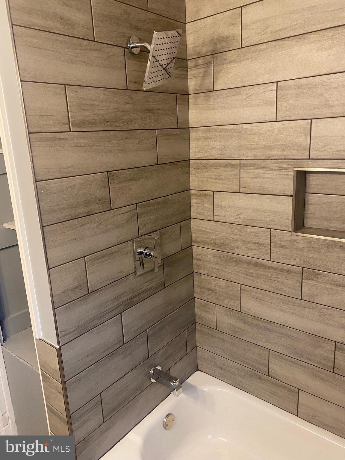 4536 Pen Lucy Road Baltimore, MD 21229 - Photo 10 of 14 Full bath