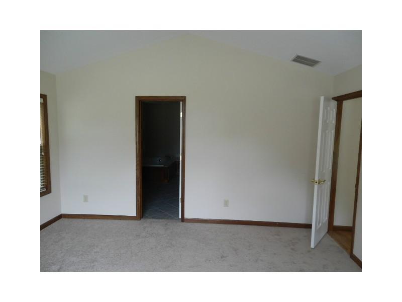 7925 Kings Ridge Circle Fairborn, OH 45324 - Photo 8 of 10