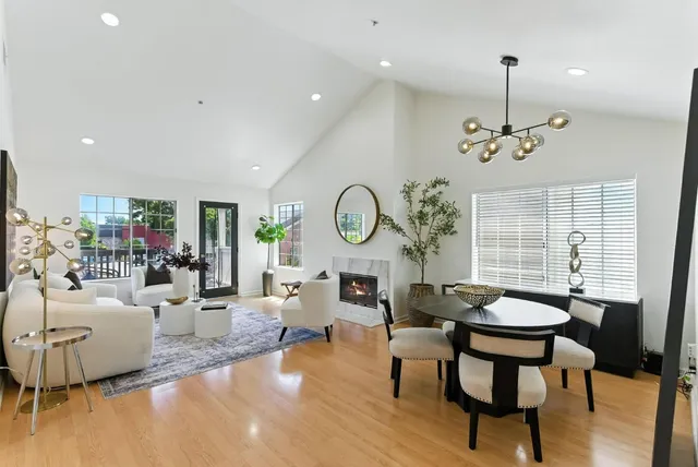 $1,098,000 | 935 Old County Road, Unit 42, Belmont, CA 94002